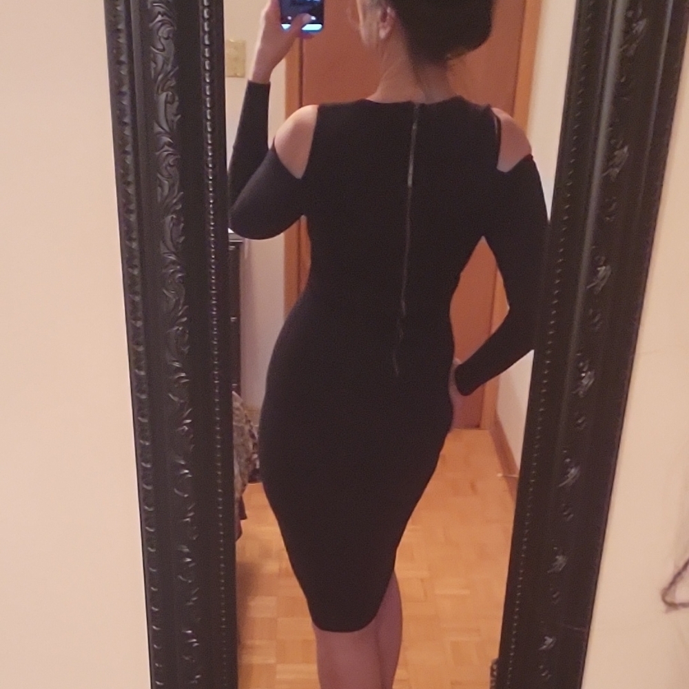 LIKE NEW Elegant Black Cold Shoulder Bodycon Knit Dress, XS - Picture 3 of 16